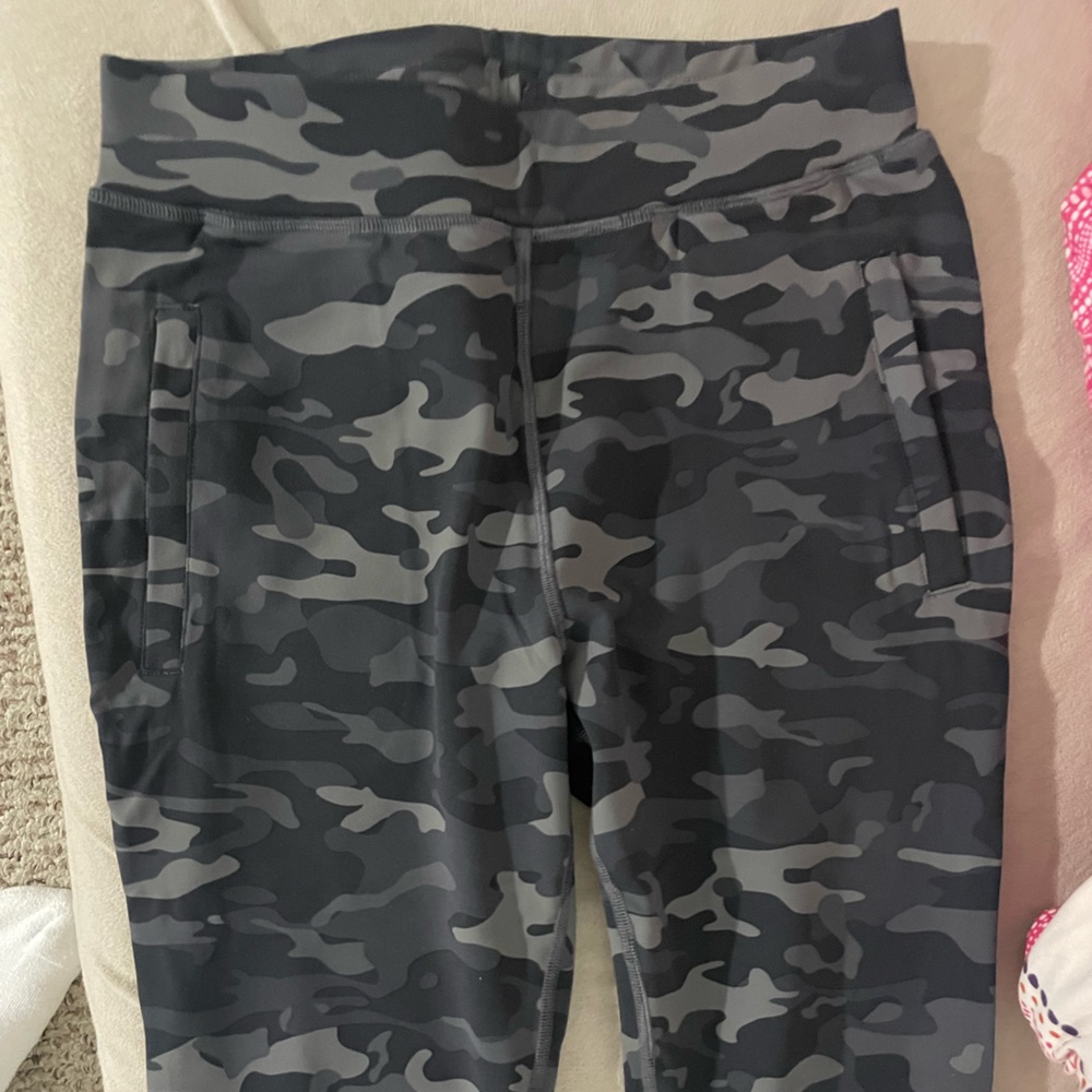 Alphalete joggers